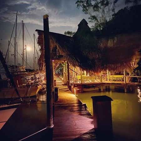 Tortugal Boutique River Lodge Rio Dulce Town Εξωτερικό φωτογραφία